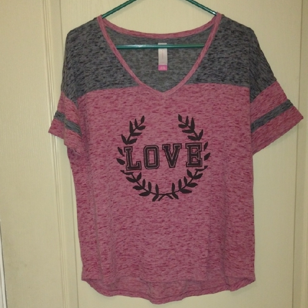 No Boundaries Pink and Gray Graphic Short Sleeve Tee